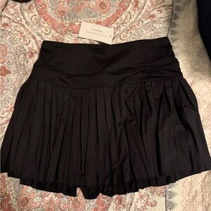 Stylish Black Pleated Skort